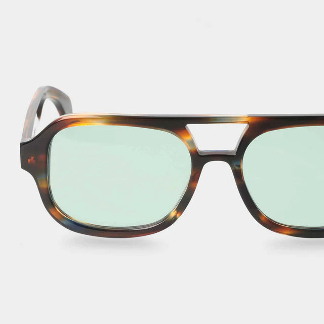 Gianni River | Light Green Sunglasses